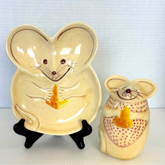 Vintage N.S. Gustin Mouse Parmesan Cheese Shaker & Cheese Plate - Picture 1 of 10